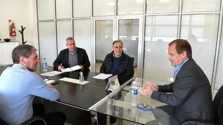 Bordet reunió al gabinete económico y estableció los objetivos para los próximos meses