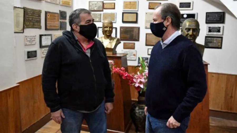 Desde el Consejo provincial del PJ, José Cáceres, lamentó las críticas de la UCR y defendió la gestión de Gustavo Bordet frente a la pandemia por el Covid-19. Desde el Consejo provincial del PJ, José Cáceres, lamentó las críticas de la UCR y defendió la gestión de Gustavo Bordet frente a la pandemia por el Covid-19.