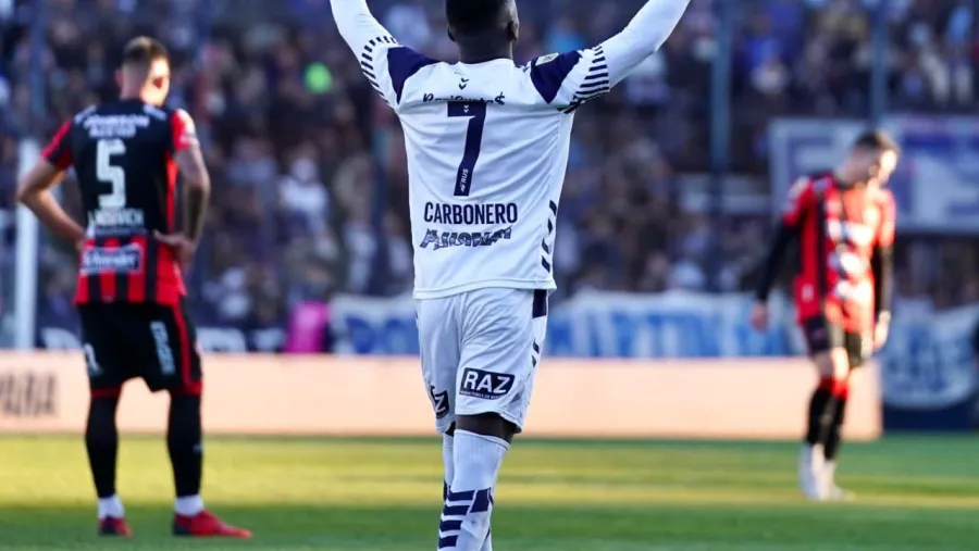 Patronato sufrió su primer traspié en el torneo y sigue en el fondo de los promedios Patronato sufrió su primer traspié en el torneo y sigue en el fondo de los promedios