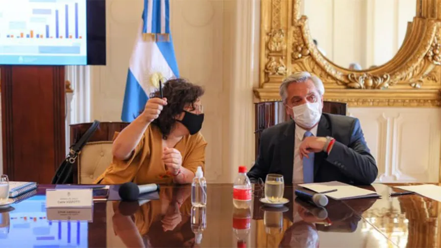 Alberto Fernández y Carla Vizzotti en la Casa Rosada.