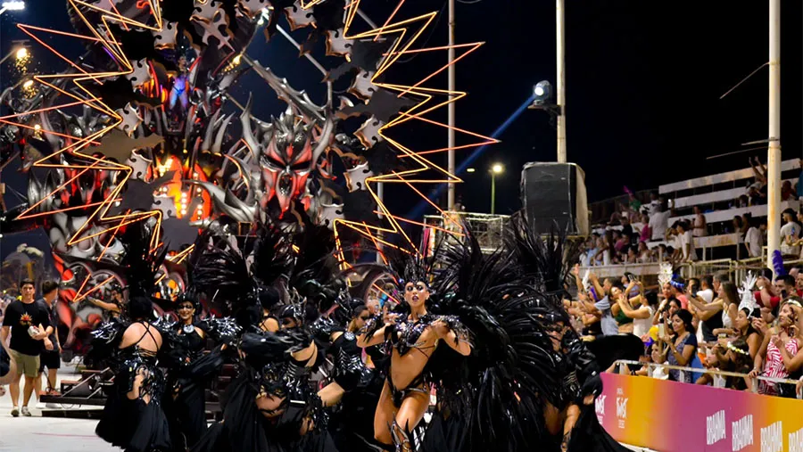 Ambas Cámaras declararon de interés legislativo a la edición 2025 del Carnaval del País que se iniciará el próximo 4 de enero.