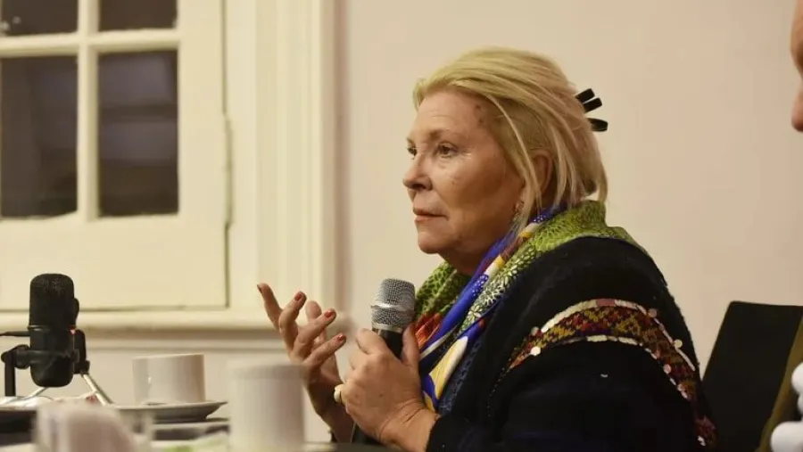 Carrió defendió al campo y llamó a evitar la violencia en la apertura de La Rural