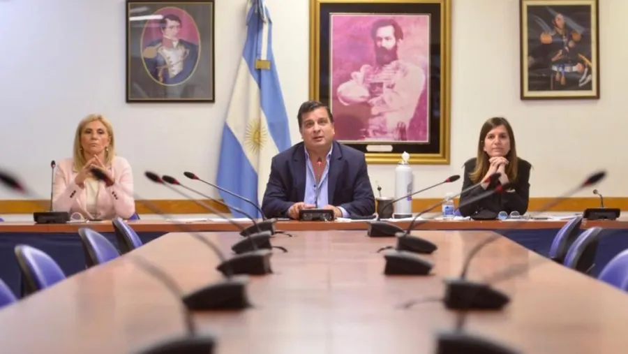 Firmaron el dictamen para la nueva fórmula jubilatoria Firmaron el dictamen para la nueva fórmula jubilatoria