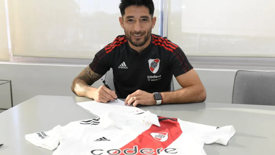 Fútbol: el entrerriano Milton Casco renovó su contrato con River hasta 2025