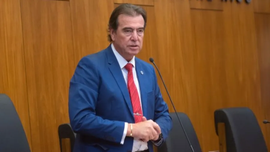 El vocal Castrillón inició el trámite de jubilación ordinaria