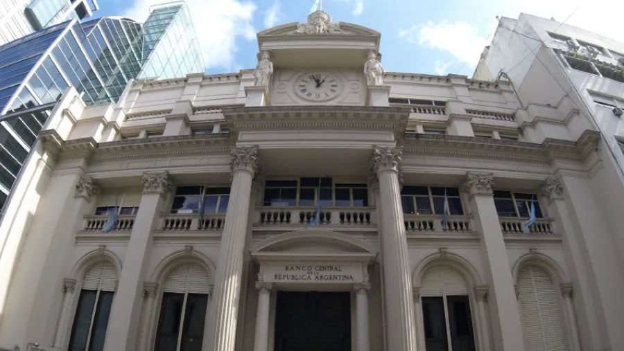 El Banco Central volvió a vender dólares después de tres meses de sumar divisas El Banco Central volvió a vender dólares después de tres meses de sumar divisas