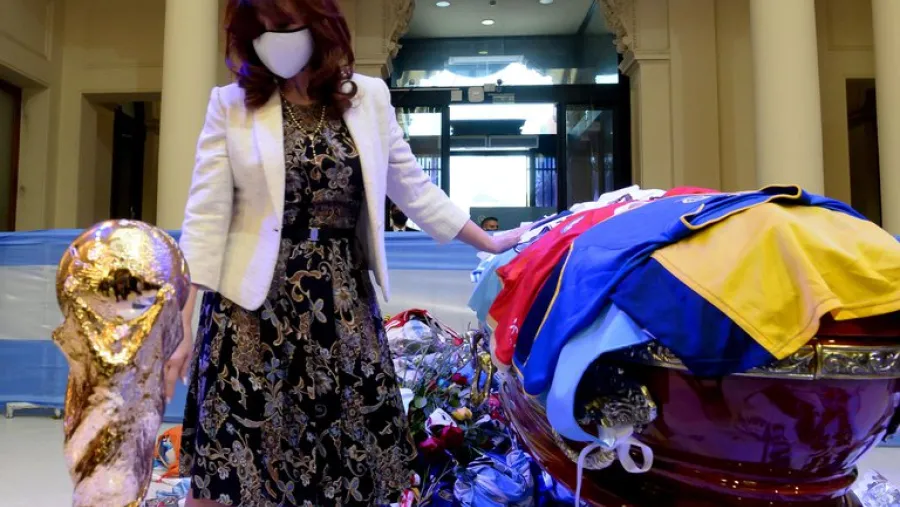 Cristina Kirchner despidió en Casa Rosada a Diego Maradona Cristina Kirchner despidió en Casa Rosada a Diego Maradona