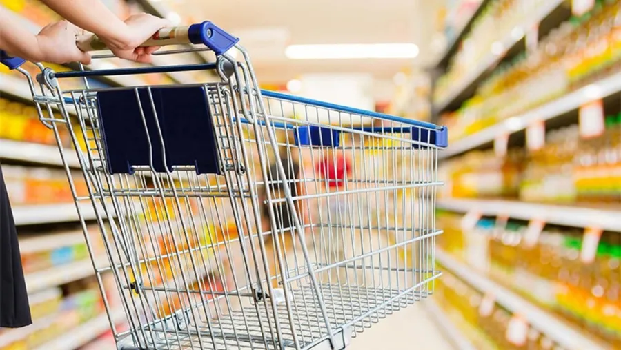 Cada vez cuesta más llenar “el changuito”, mientras las empresas líderes en alimentos obtienen cada vez más ganancias. Cada vez cuesta más llenar “el changuito”, mientras las empresas líderes en alimentos obtienen cada vez más ganancias.
