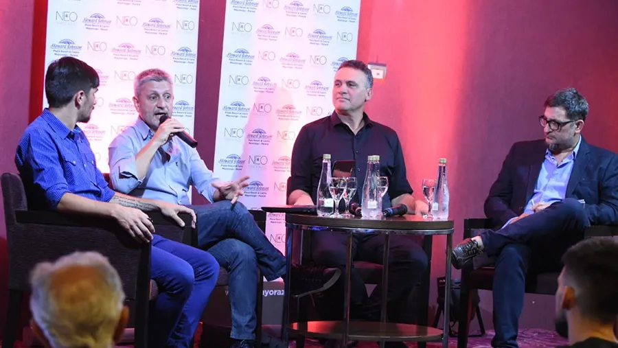 Mauro Federico, Germán de los Santos y Hernán Lascano en el ciclo de charla que se desarrolla en el Hotel Mayorazgo de Paraná en el marco de los 30 años de la Revista ANÁLISIS. Mauro Federico, Germán de los Santos y Hernán Lascano en el ciclo de charla que se desarrolla en el Hotel Mayorazgo de Paraná en el marco de los 30 años de la Revista ANÁLISIS.