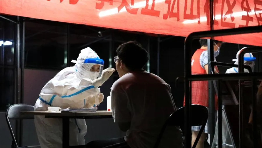 China volvió a confinar a millones de personas por la variante delta