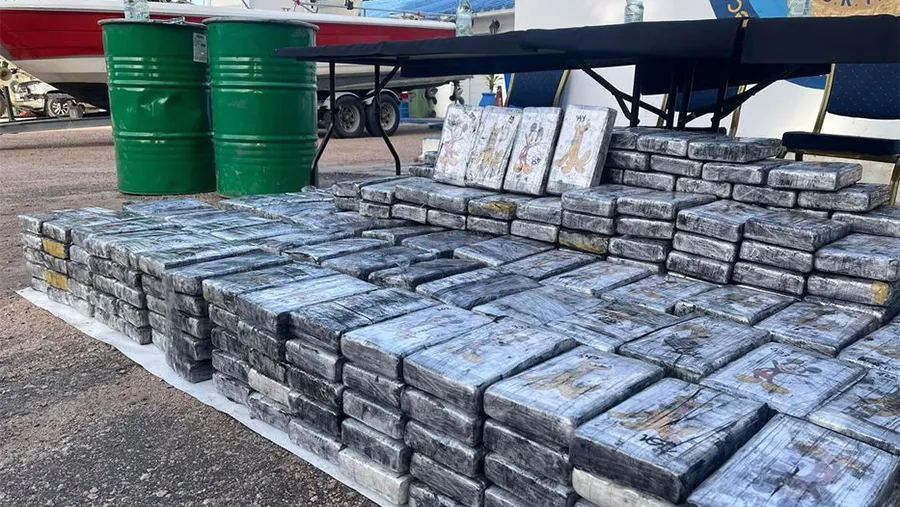 Los 489 kilos de cocaína incautada en Pajas Blancas (República Oriental del Uruguay).