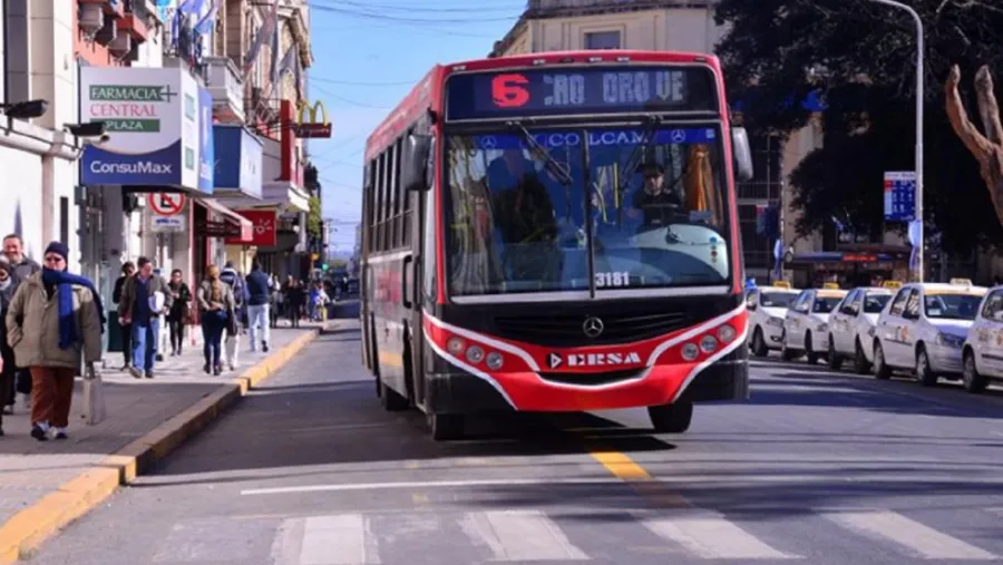 Transporte en Paraná. Transporte en Paraná.