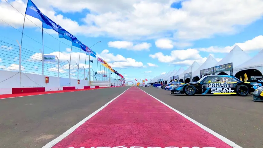 “La Histórica” prepara su autódromo para iniciar la temporada de automovilismo argentino