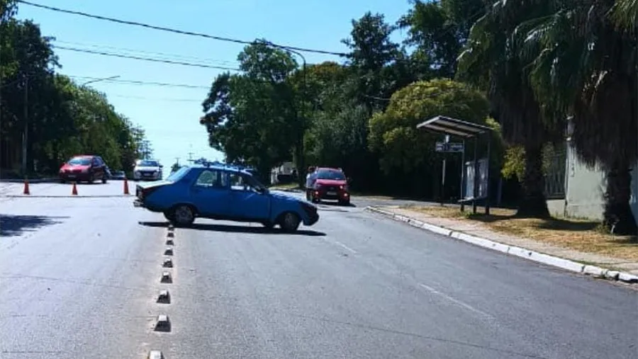 El siniestro vial con una lesionada grave se registró en la intersección de las calles Salto Uruguayo y Lamadrid de Concordia.