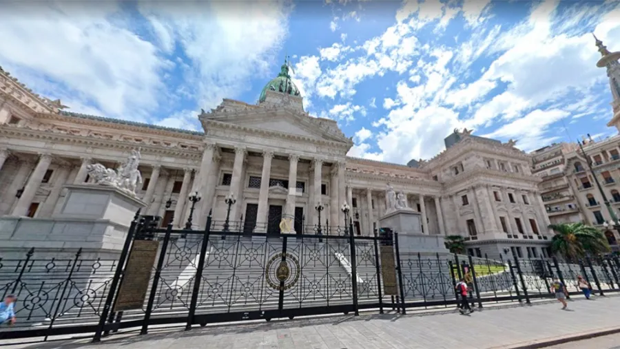 Debate inédito en el Congreso de la Nación donde se tratará un programa con el Fondo Monetario Internacional para que sea aprobado o rechazado. Debate inédito en el Congreso de la Nación donde se tratará un programa con el Fondo Monetario Internacional para que sea aprobado o rechazado.