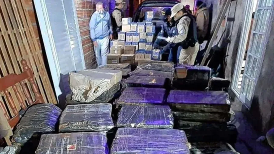 Inesperado. El enfermero era investigado por contrabando de mercaderías varias, pero cayó por narcotráfico. Inesperado. El enfermero era investigado por contrabando de mercaderías varias, pero cayó por narcotráfico.