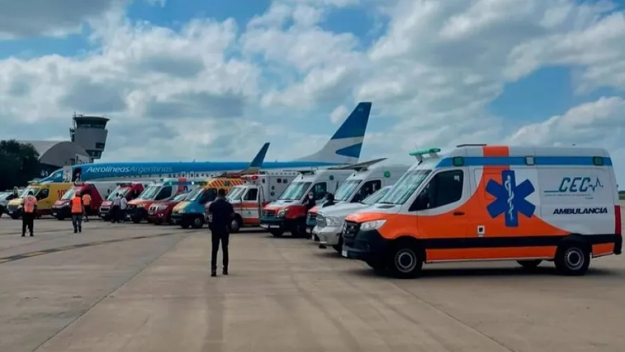 Un avión de Aerolíneas sufrió una despresurización y aterrizó de emergencia en Córdoba Un avión de Aerolíneas sufrió una despresurización y aterrizó de emergencia en Córdoba