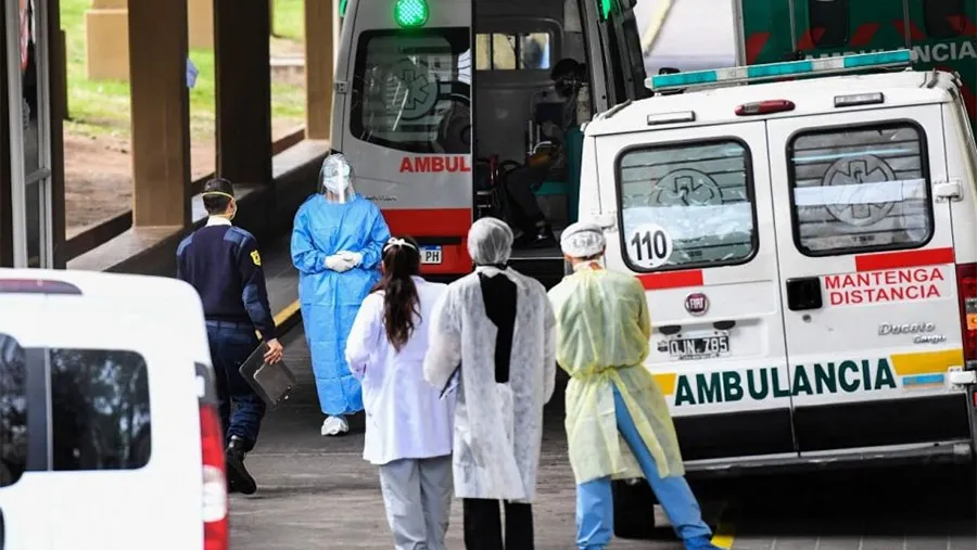 Once personas murieron y 172 fueron diagnosticadas con coronavirus en las últimas 24 horas en Argentina, informó el Ministerio de Salud de la Nación. Once personas murieron y 172 fueron diagnosticadas con coronavirus en las últimas 24 horas en Argentina, informó el Ministerio de Salud de la Nación.
