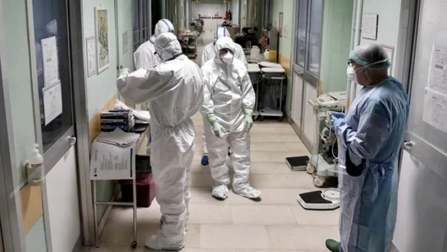 El Ministerio de Salud de la Nación reportó esta mañana diez nuevos fallecimientos por coronavirus, con lo que suman 642 los muertos por esta enfermedad desde el inicio de la pandemia en marzo pasado. El Ministerio de Salud de la Nación reportó esta mañana diez nuevos fallecimientos por coronavirus, con lo que suman 642 los muertos por esta enfermedad desde el inicio de la pandemia en marzo pasado.