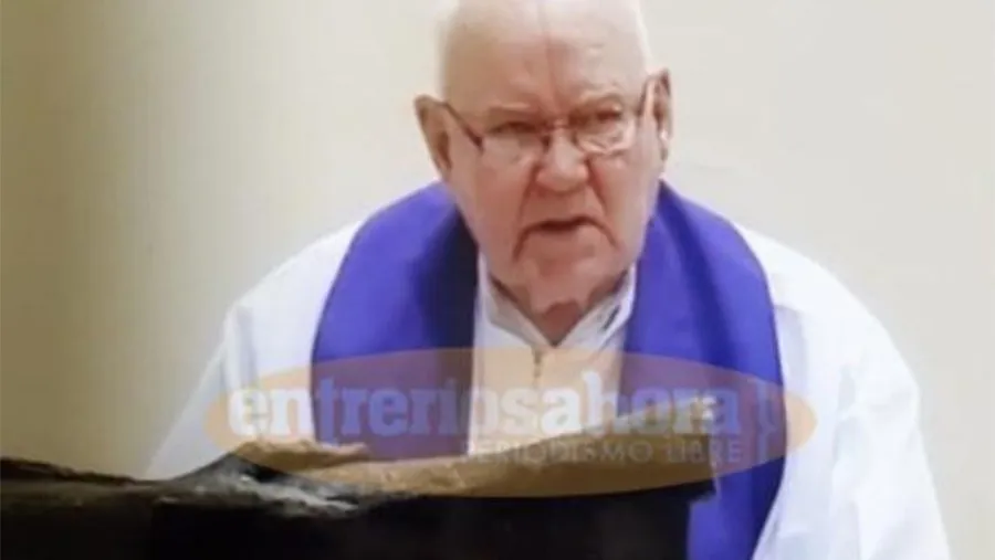 El cura José Francisco Decuyper fue denunciado en la Justicia por abuso sexual. Lo denunció su sobrino, Sergio Decuyper, ante la Unidad Fiscal de Violencia de Género y Abuso Sexual.