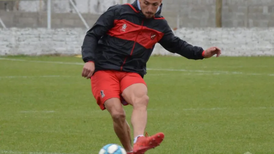 Patronato inició la semana con todo el plantel en un solo horario y trabajos tácticos