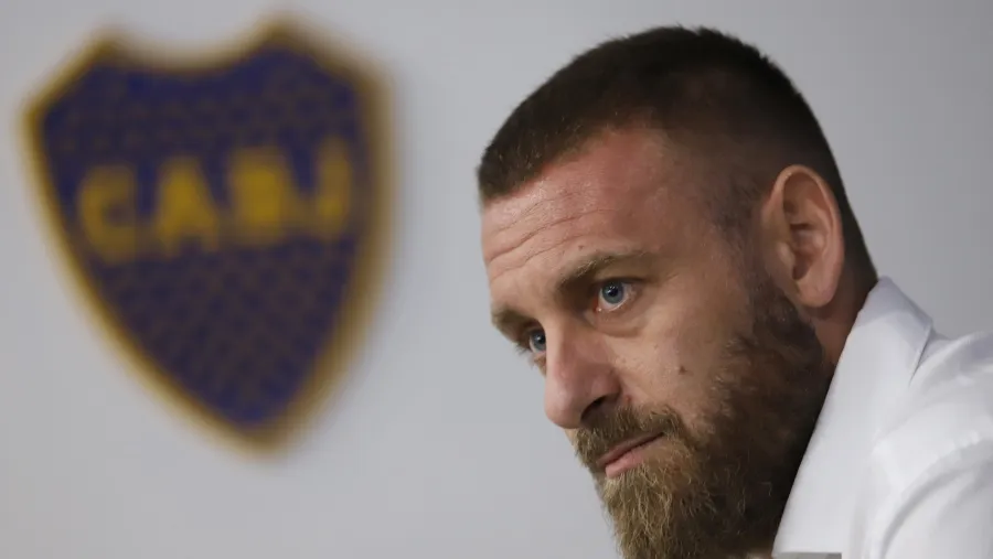 Daniele De Rossi El italiano De Rossi anunció su retiro del fútbol: “En Boca dejo una parte de mi corazón”