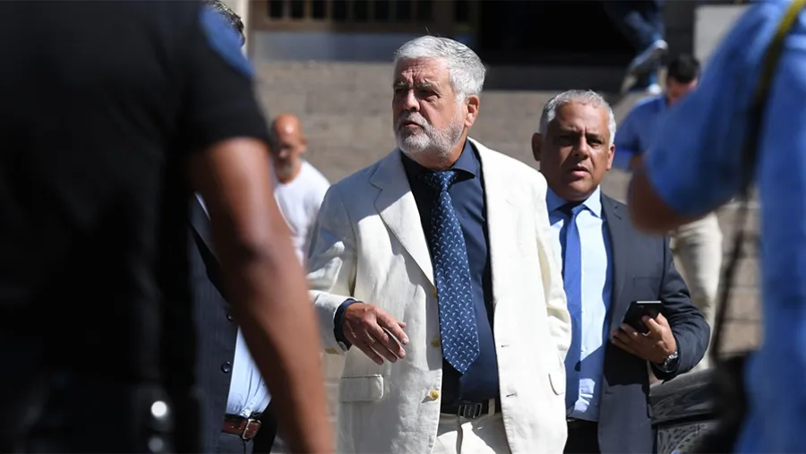 La Cámara de Casación desestimó los recursos planteados por de la defensa del exministro de Planificación Federal, Julio De Vido. La Cámara de Casación desestimó los recursos planteados por de la defensa del exministro de Planificación Federal, Julio De Vido.