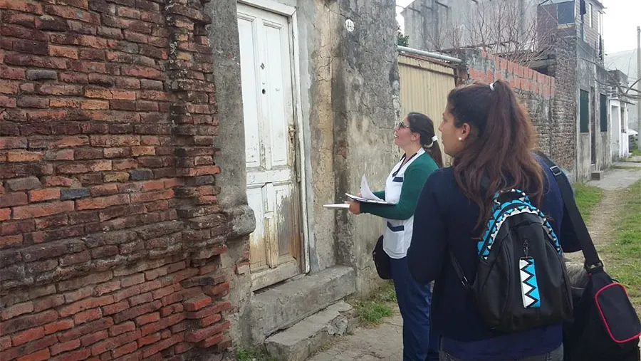 A raíz de un caso importado de dengue, en Gualeguaychú se bloqueó preventivamente el barrio El Puerto. A raíz de un caso importado de dengue, en Gualeguaychú se bloqueó preventivamente el barrio El Puerto.