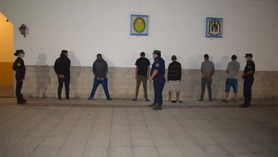 En la provincia se produjeron 41 arrestos por violar la cuarentena, de los cuales 19 se registraron en Gualeguaychú. La Policía, por orden del Gobierno provincial, es inflexible frente a estos casos.