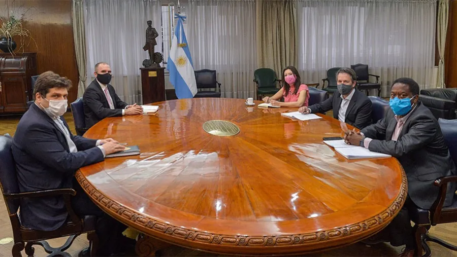 El lunes pasado arribó la misión del FMI al país.