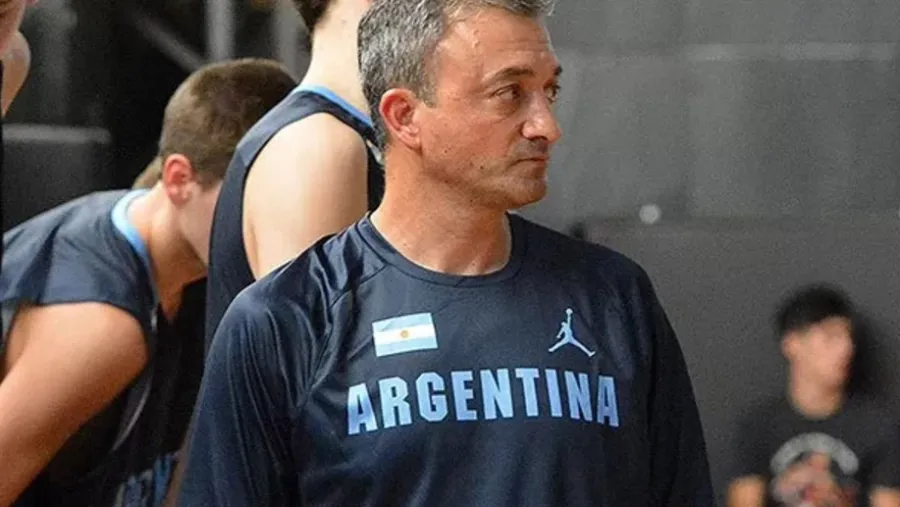 Atenas de Carmen de Patagones tendrá al entrerriano Diego Lifschitz como entrenador