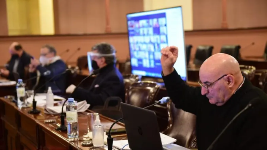 El oficialismo aprobó en Diputados el proyecto de Emergencia Solidaria El oficialismo aprobó en Diputados el proyecto de Emergencia Solidaria