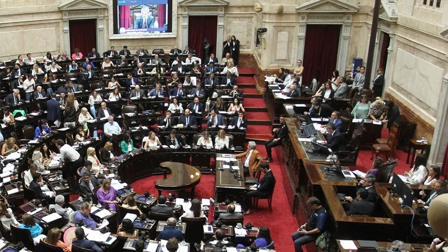 El presidente de la Cámara de Diputados, luego de frenar la conformación de las comisiones, ahora busca con desesperación constituirlas para poder avanzar en los proyectos punitivistas que impulsa la ministra de Seguridad, Patricia Bullrich.