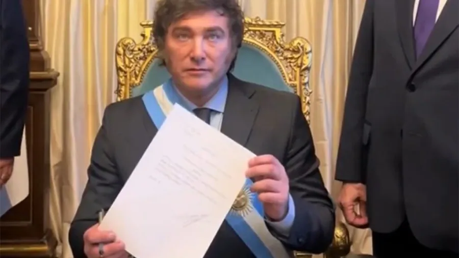 Javier Milei, en cadena nacional el 20 de diciembre de 2023.