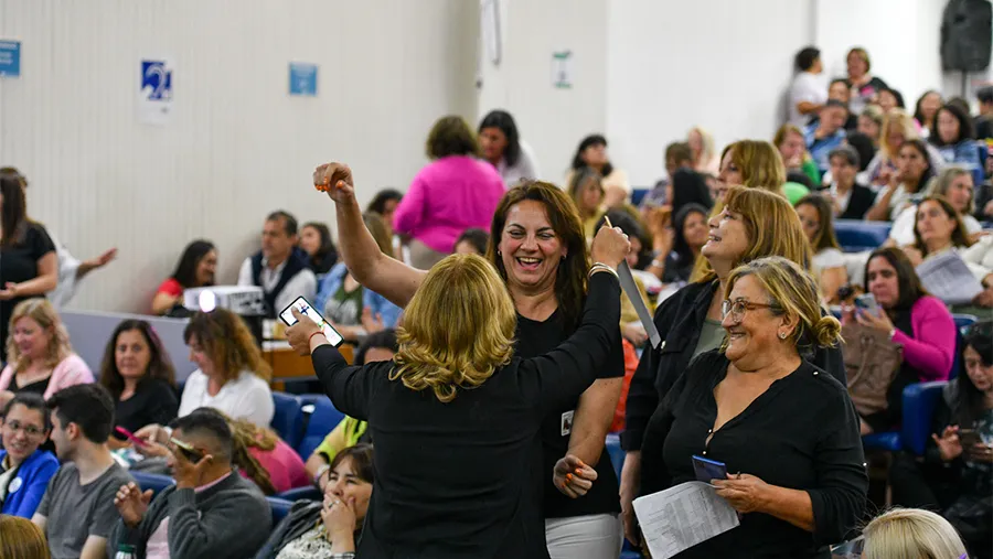 El Consejo General de Educación titularizó a 5.953 docentes en Nivel Inicial y Educación Primaria, con sus modalidades y áreas.