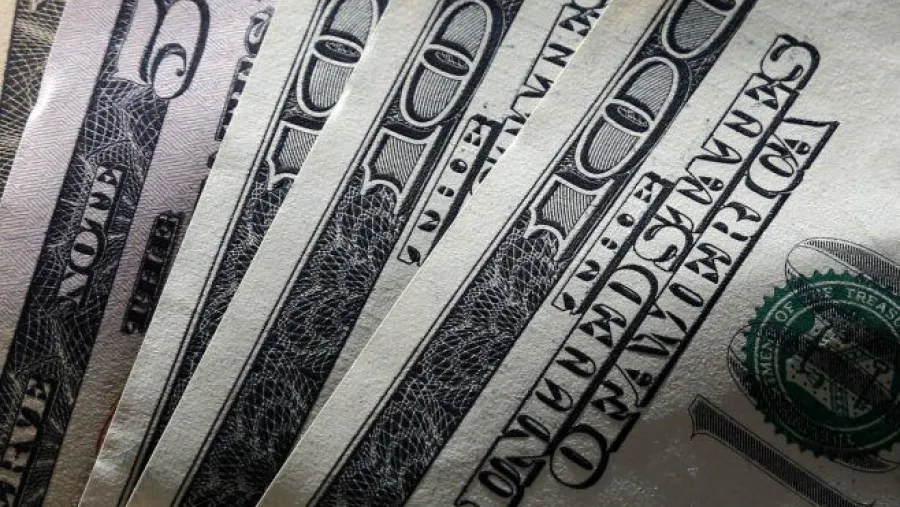 dólar dólar