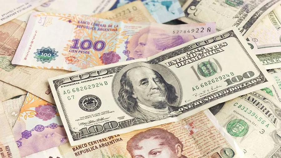 El BCRA terminó con un saldo de ventas de USD 1.280 millones y se estima que casi 5 millones de ahorristas aprovecharon la ventana para la compra del dólar “solidario”. El BCRA terminó con un saldo de ventas de USD 1.280 millones y se estima que casi 5 millones de ahorristas aprovecharon la ventana para la compra del dólar “solidario”.