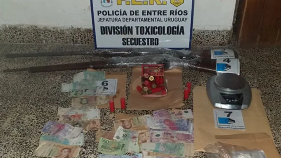 La Policía detuvo a ocho personas en el marco de la Ley de Narcomenudeo, además de secuestrar estupefacientes y otros elementos de interés para la causa.