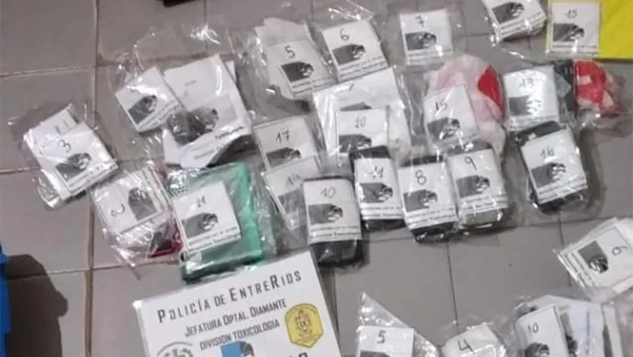 La Policía secuestró estupefacientes listaos para su comercialización.