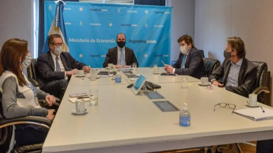 Con una reunión con el ministro de Economía, comenzó la misión del FMI en el país Con una reunión con el ministro de Economía, comenzó la misión del FMI en el país