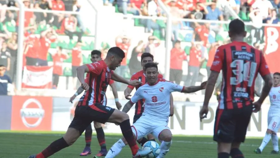 Patronato perdió con Independiente en San Luis y se despidió de la Copa Argentina Patronato perdió con Independiente en San Luis y se despidió de la Copa Argentina