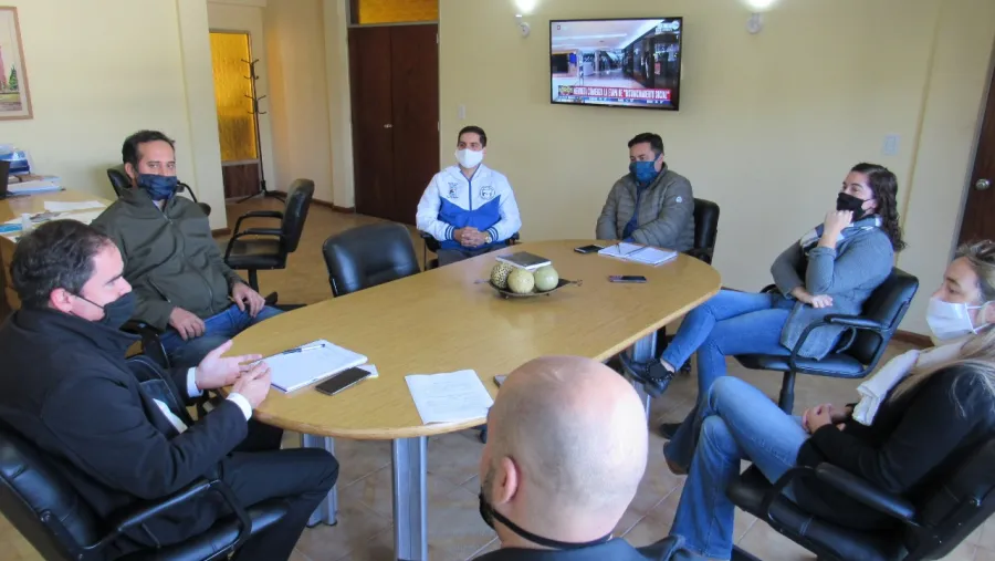 Ediles con el intendente de Larroque