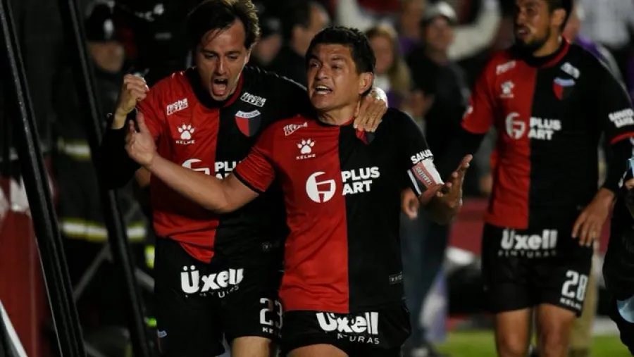 Sobre el final, Luis “Pulga” Rodríguez le dio el triunfo a Colón ante Mineiro en Santa Fe