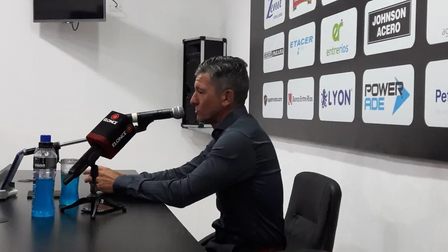 Mario Sciacqua Sciacqua: “No sé si seguir batallando con jugadores y dirigentes o dar un paso al costado”