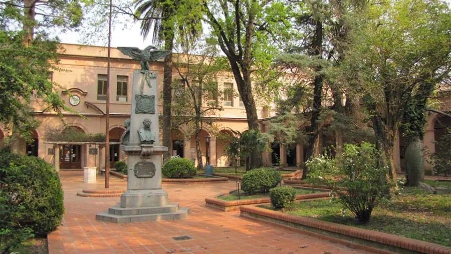 El Colegio del Uruguay celebra hoy 175 años dedicado a la educación.