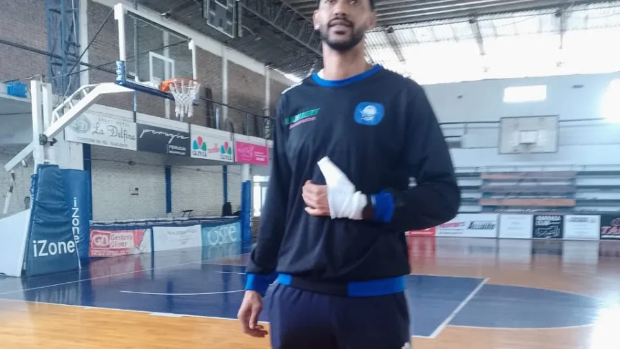 Básquet: Parque Sur no podrá contar con Elnes Bolling Jr. por 20 días