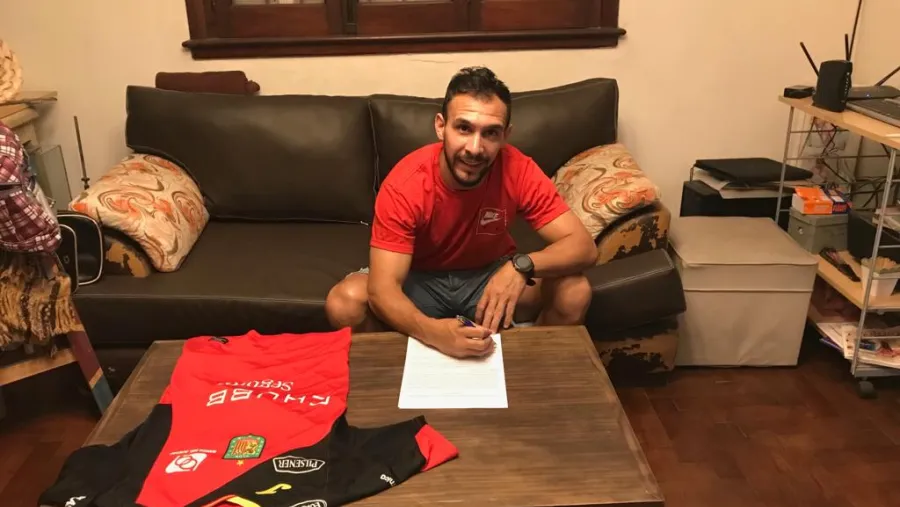 Lucas Mancinelli Tras su polémica salida de Patronato, Lucas Mancinelli firmó con Deportivo Cuenca