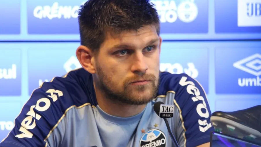 En Boca volvió a aparecer el nombre del entrerriano Walter Kanneman