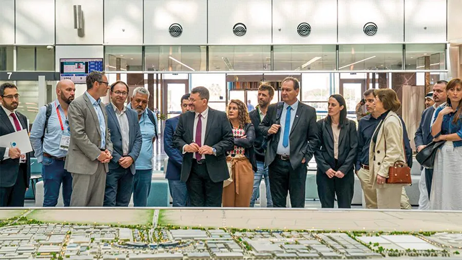 Las empresas, ligadas a los sectores de alimentos y bebidas, accedieron en Dubai a la oportunidad de exponer sus productos y establecer contactos comerciales con posibles nuevos clientes.