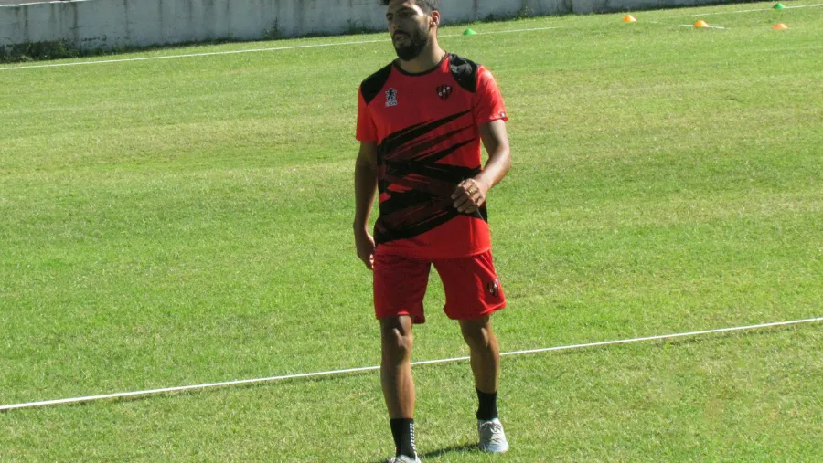 Gabriel Gudiño Con Gabriel Gudiño como novedad, Patronato retomó los entrenamientos